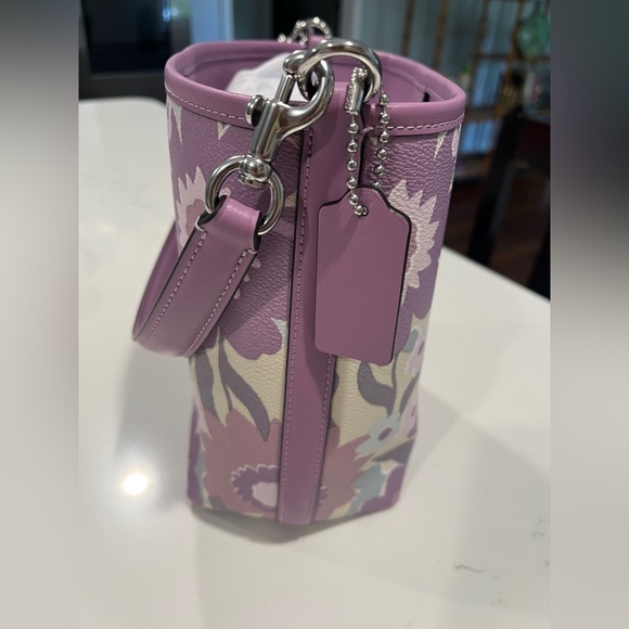 💜New! Coach! - Picture 5 of 16
